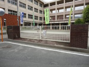 八幡東小学校