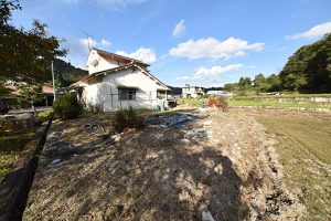 廿日市市玖島の古家付土地の全景写真B