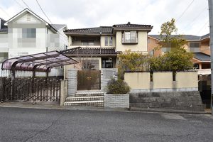 藤の木３丁目中古住宅改装前の外観B