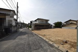 八幡東1丁目土地の前面道路1