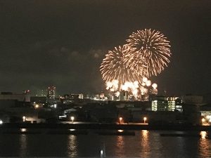 宇品花火大会バルコニーからの眺望