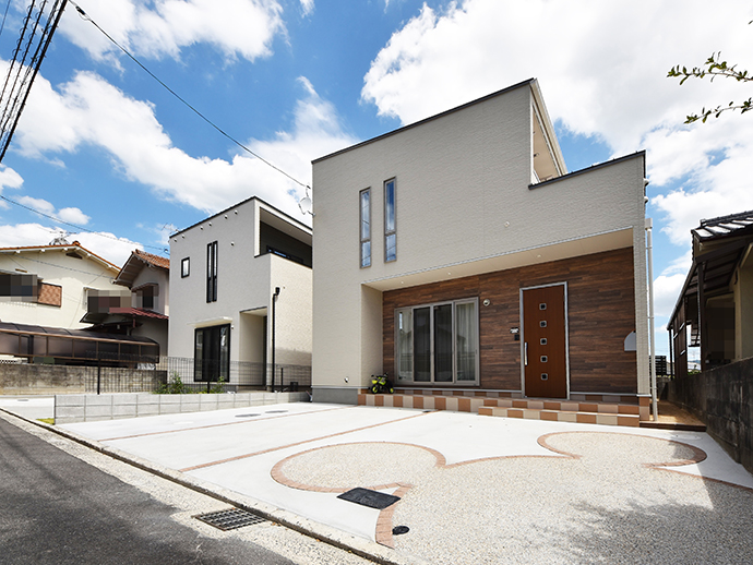 この2区画の土地に建築した注文住宅2棟