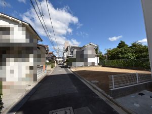 前面道路は4ｍ、閑静な住宅街