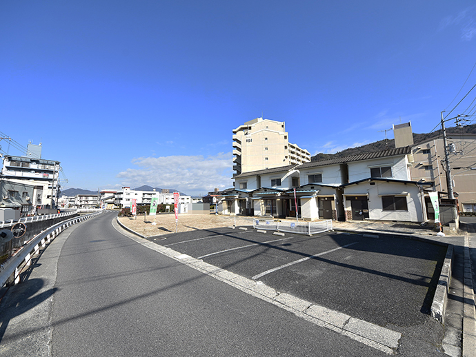 東区戸坂山根の買取土地は古いアパート有