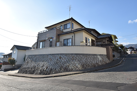 峰高2丁目専任媒介中古住宅の外観写真